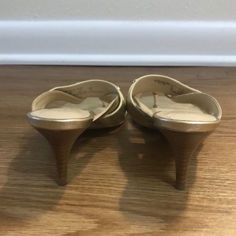 Coach leather gold sandals - Picture 2 of 8